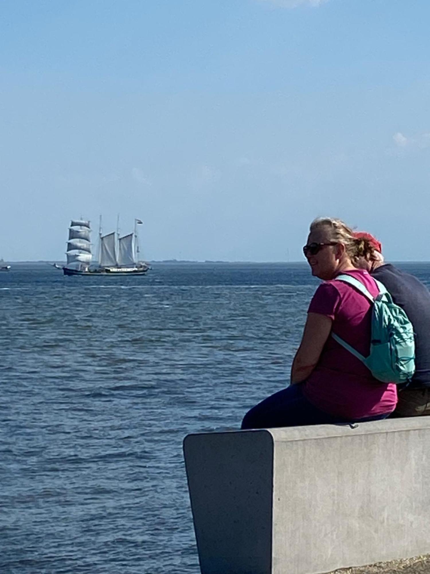 Oomes Huus Haestens And Koffie Den Hoorn  Zewnętrze zdjęcie