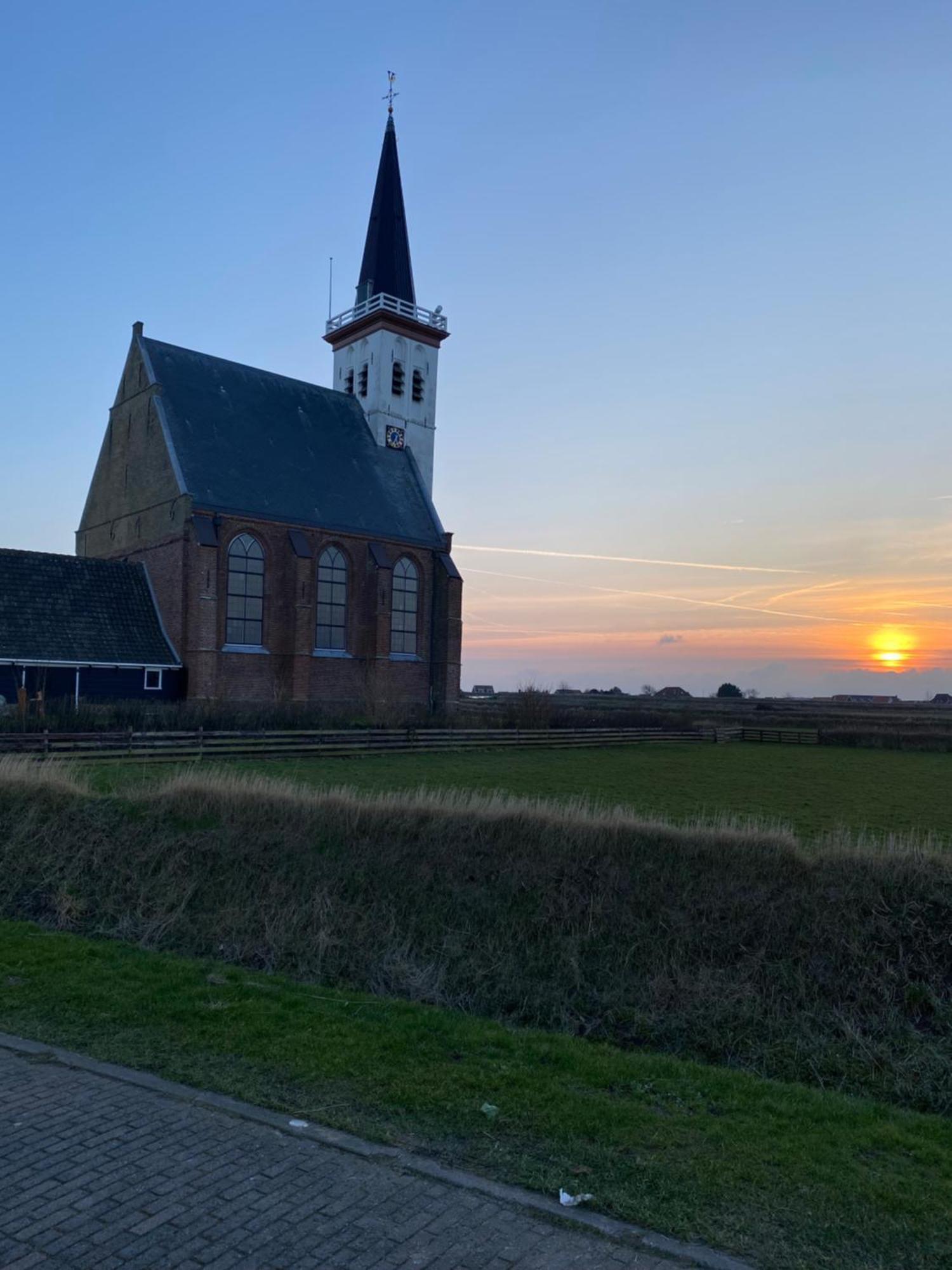Oomes Huus Haestens And Koffie Den Hoorn  Zewnętrze zdjęcie